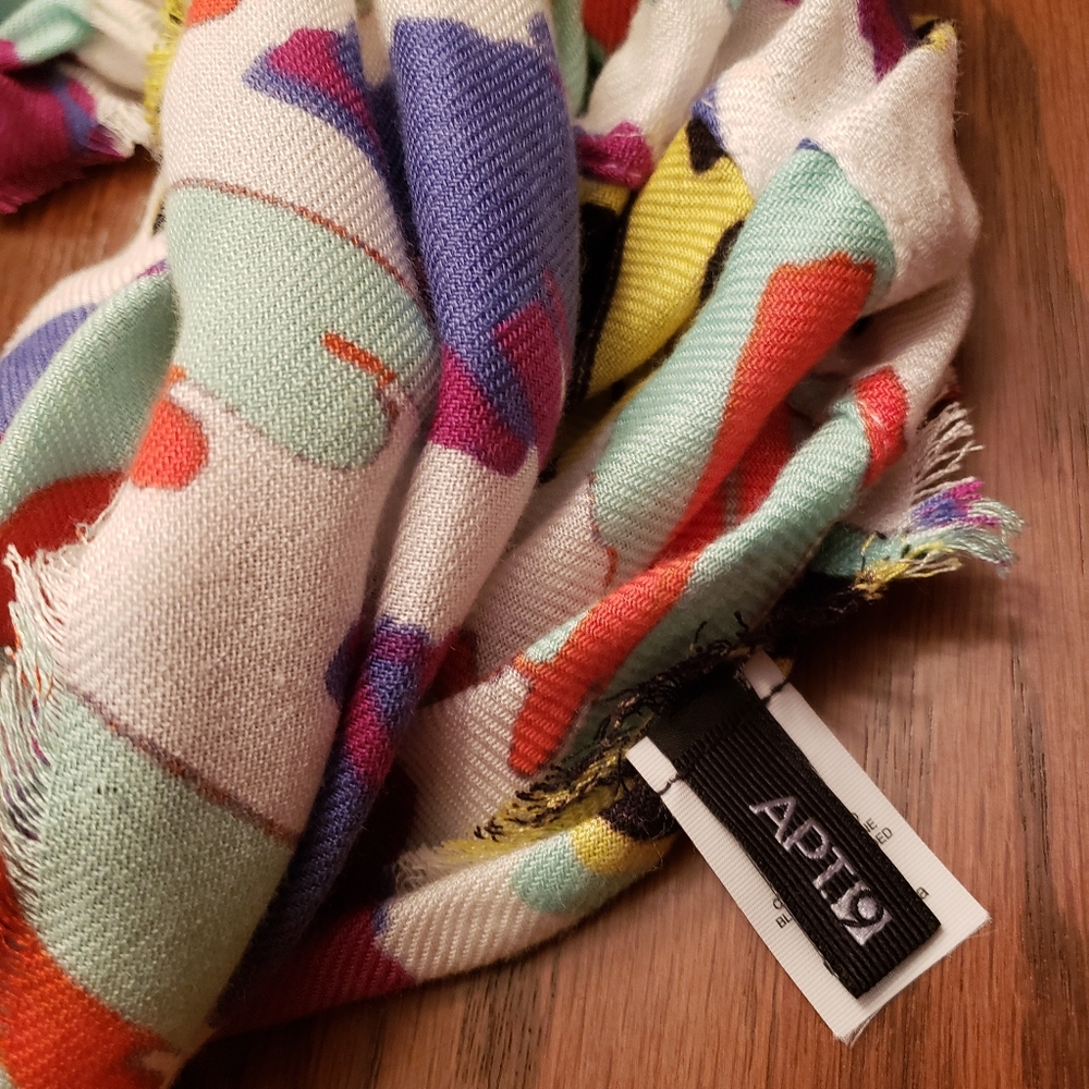 Multicolor infinity scarf - Picture 3 of 3